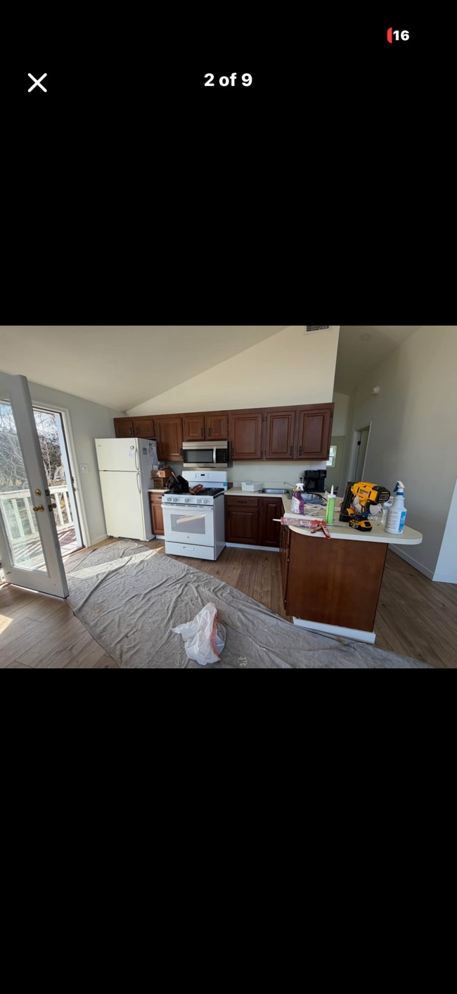 Building Photo - 12516 W Torquay Rd