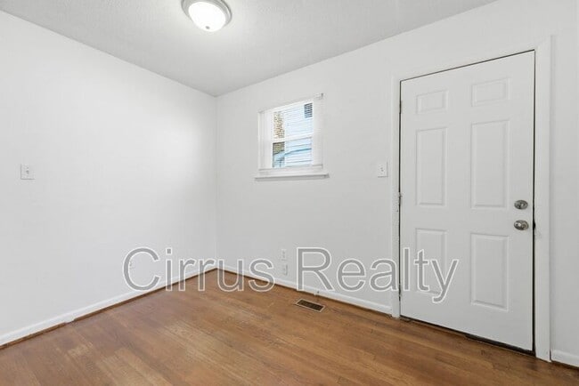 Foto del edificio - 327 Sycamore Ave