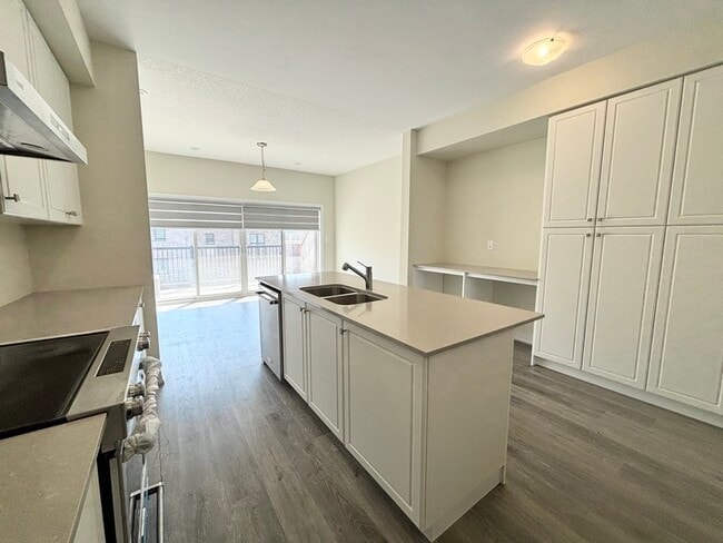 Building Photo - 185 Bedrock Dr
