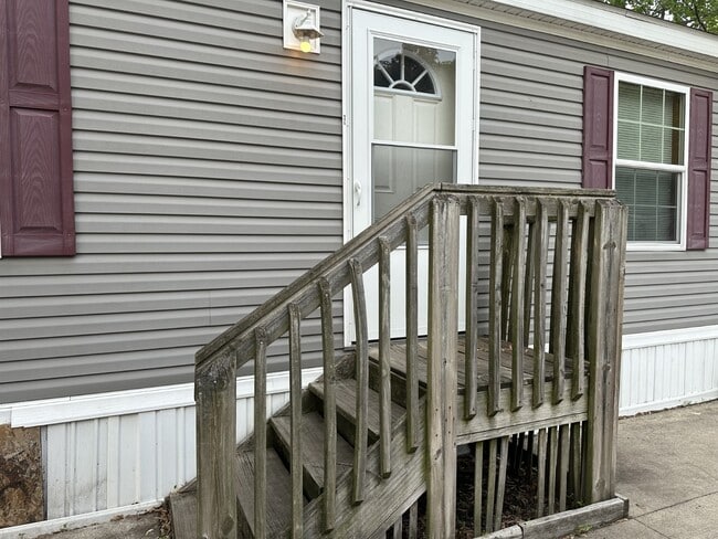 Building Photo - 76 E U.S. Hwy 6