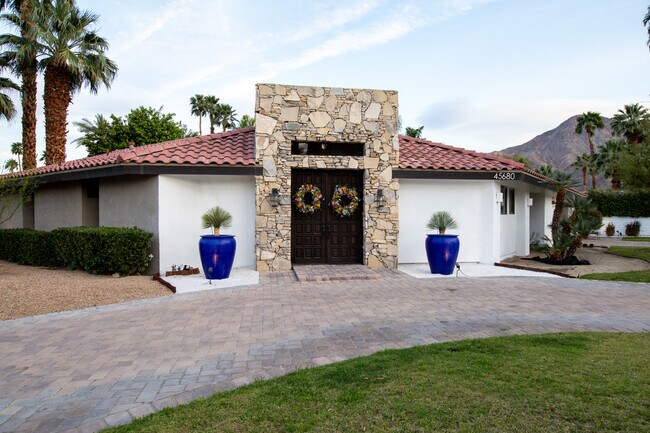 Building Photo - 45680 Vista Dorado Dr