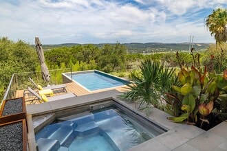 Building Photo - 3610 Crosswind Dr