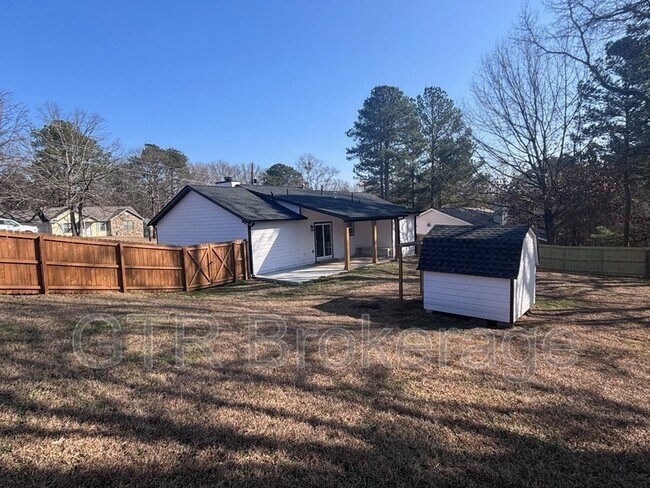 Foto del edificio - 307 Cheryl Ct