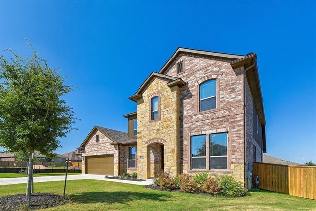 Building Photo - 104 Garner Park Cove