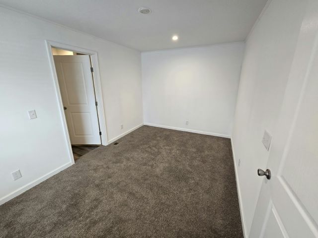 Foto del edificio - 110 Maple Dr