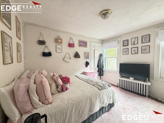 Foto del edificio - 86 Colborne Rd