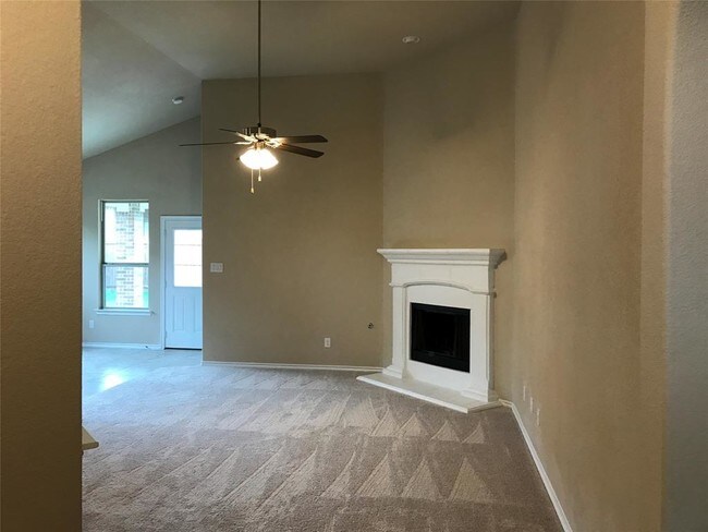 Building Photo - 2821 Saddle Creek Dr