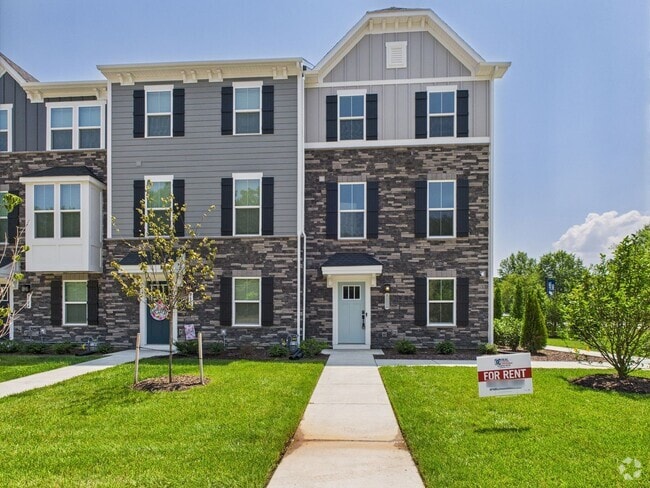 Building Photo - 9600 Laurel Ridge Ct