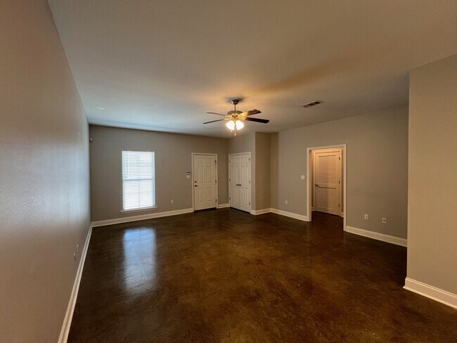 Foto del edificio - Vincent Road Townhomes