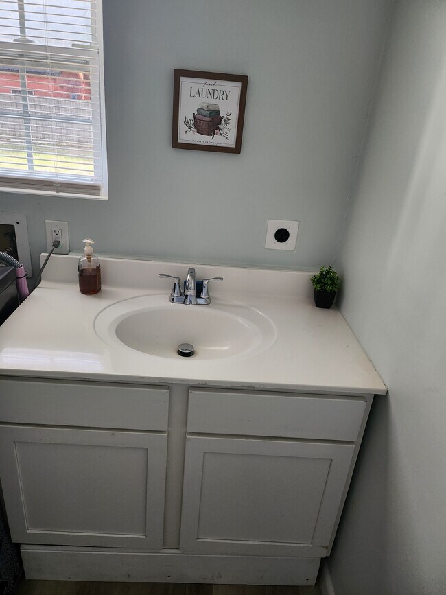 Foto del edificio - 118 E Volusia Ave