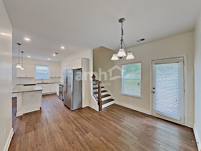 Foto del edificio - 104 Cobblestone Dr