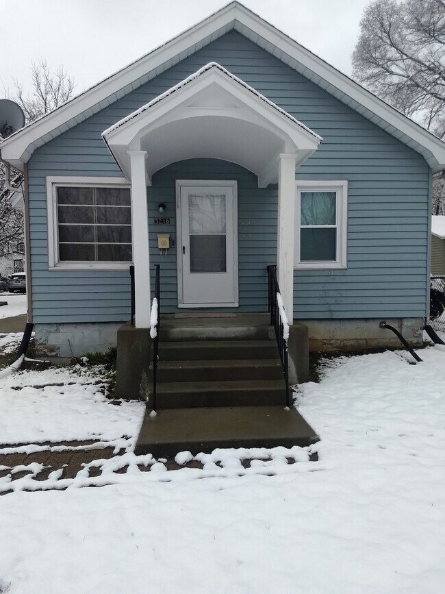 Building Photo - 3216 Gilboa Ave