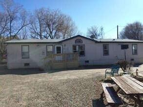 Building Photo - 2815 E Granite Gardens Dr