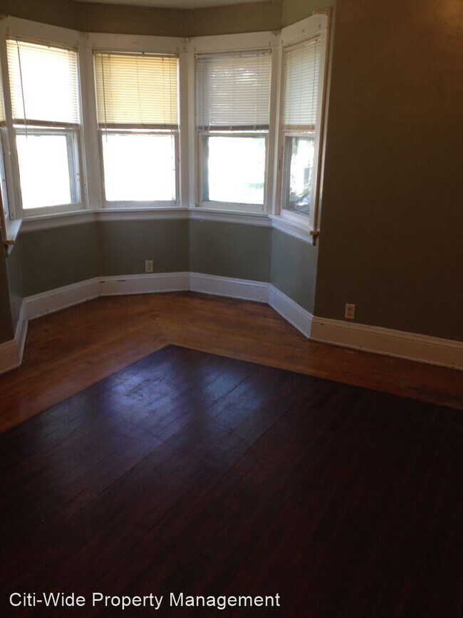 Foto del edificio - 3 br, 1 bath House - 308 4th St SE