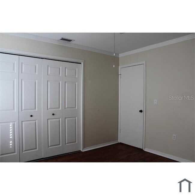 Foto del edificio - 8605 Champlain Ct