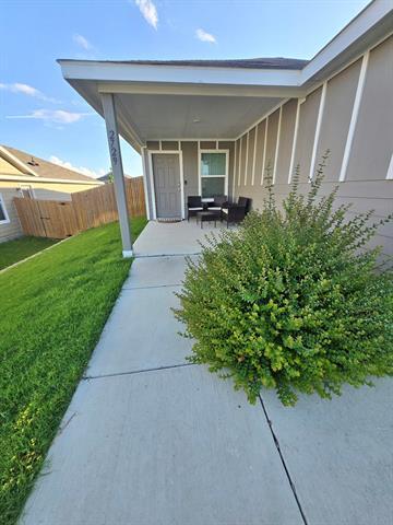 Foto del edificio - 2729 Rosewater Ln