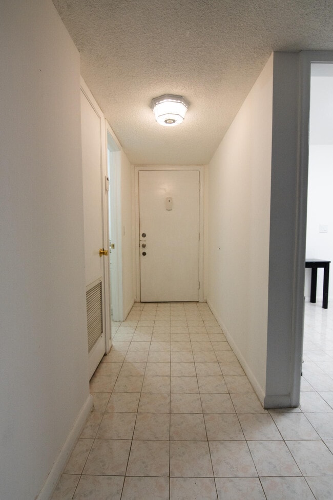 Foto del edificio - 22605 SW 66th Ave