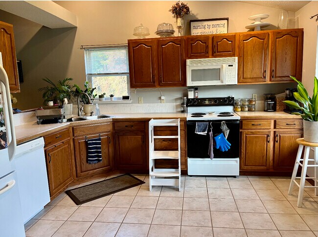 Foto del edificio - 6207 Cross Bend Ct