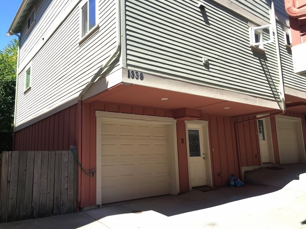Foto principal - Spacious Townhouse for Rent – Minutes from...