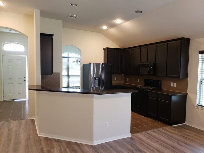 Building Photo - 13914 Fayridge Dr