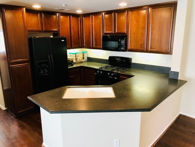 Foto del edificio - 41672 Cape Ridge Ave