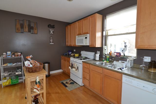 Foto del edificio - 5222 N Sawyer Ave