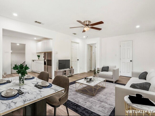 Building Photo - 3 Bedroom Single Family Home in Clifton