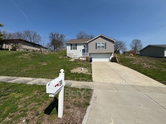 Photo - 30 Leah Ct House