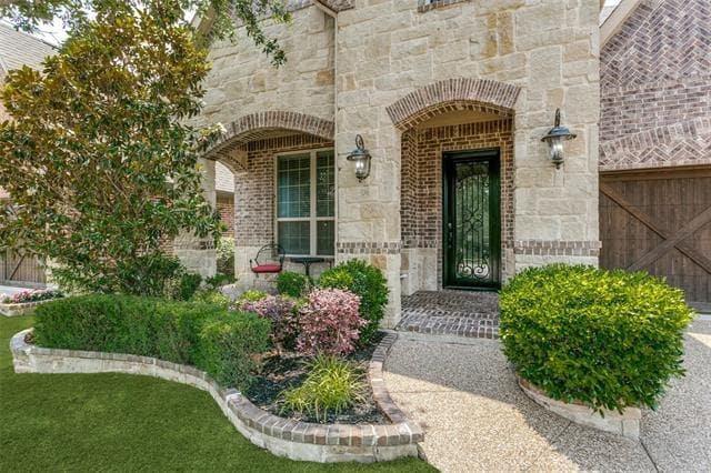 Building Photo - 2847 Earl Dr