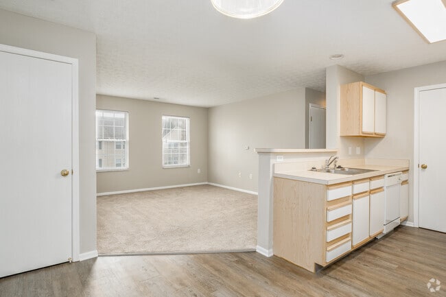 1BR, 1BA - 735SF - Living Room Mid Upgrade - Leafy Dell Apartments