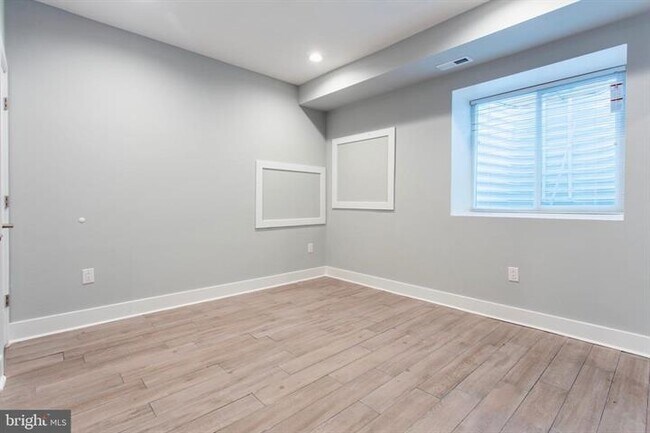 Interior Photo - 1500 N 26th St
