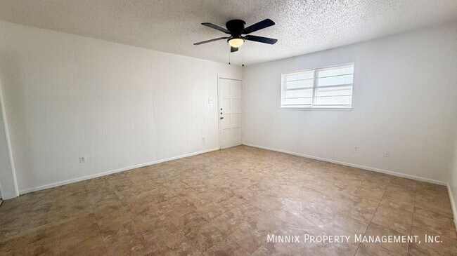 Foto del edificio - 7306 Avenue W