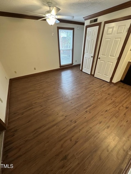 Building Photo - 3605 Helix Ct