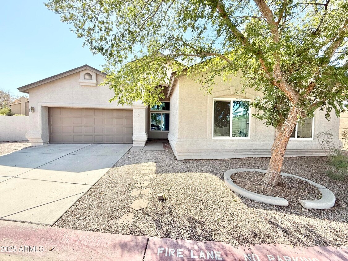 Foto principal - 1822 S 39th St