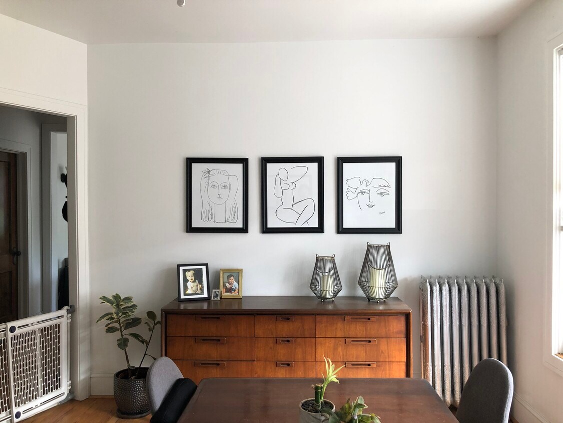 Dining Room - 500 W Belden Ave