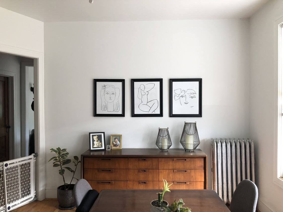 Dining Room - 500 W Belden Ave