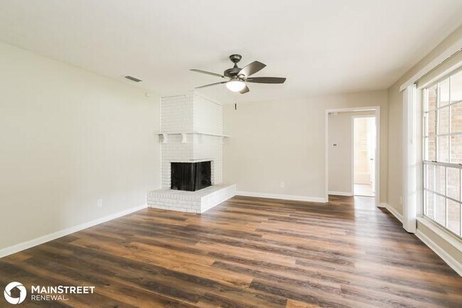 Foto del edificio - 4165 PINE RD, ORANGE PARK, FL 32065