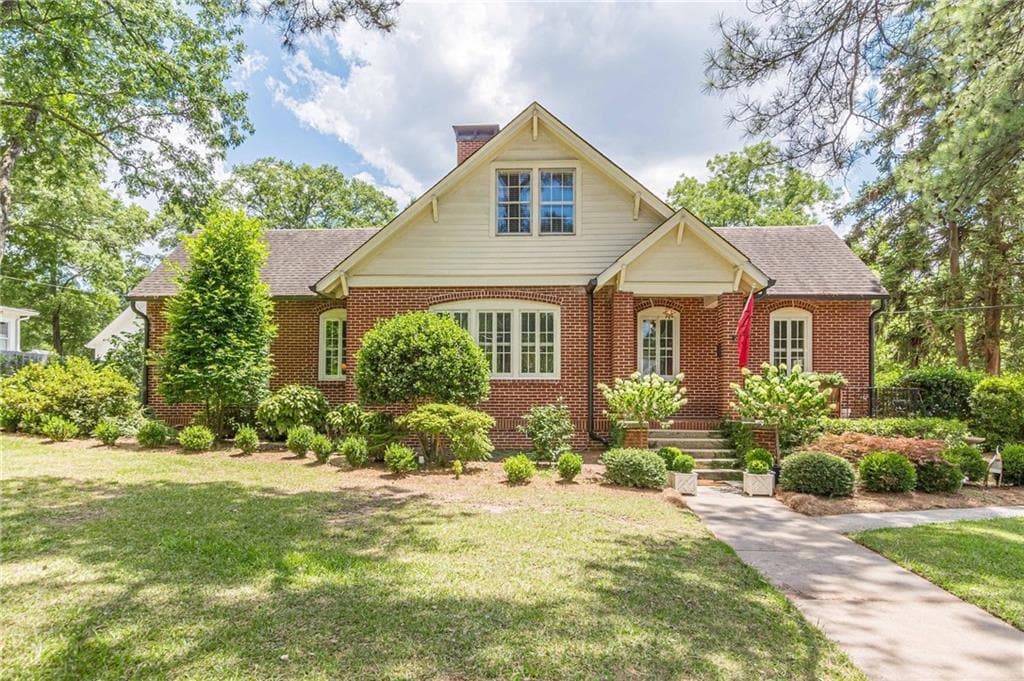 Primary Photo - 1878 Cambridge Ave