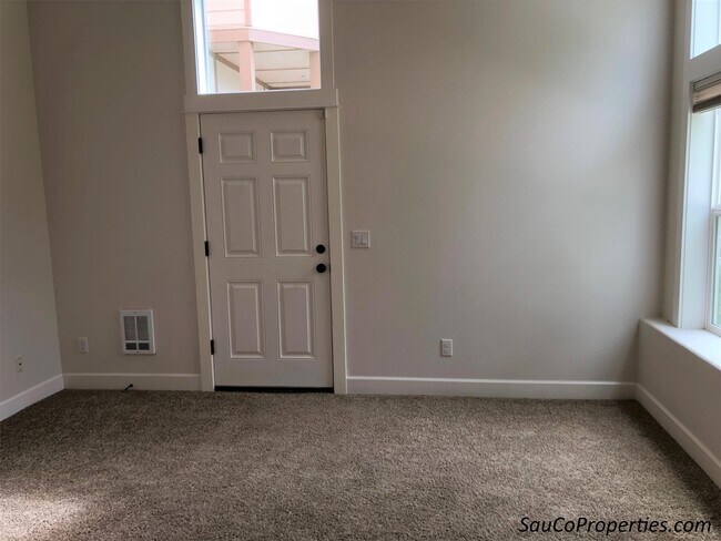 Photo - 3340 SW 12th Ave Townhome