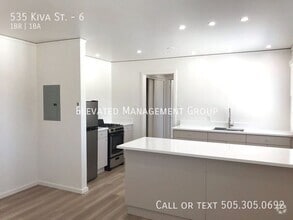Building Photo - 535 Kiva St