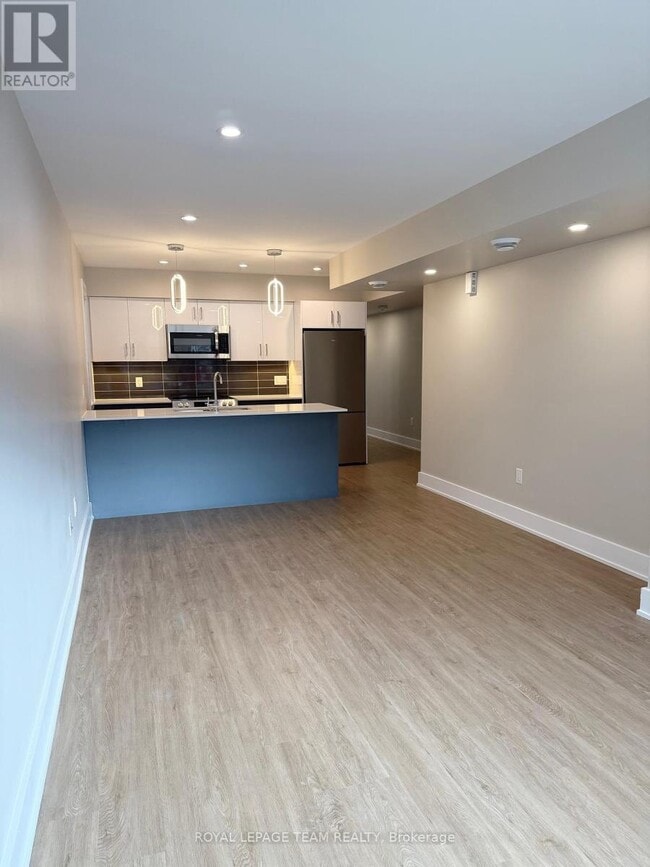 Building Photo - 119 Springfield Rd