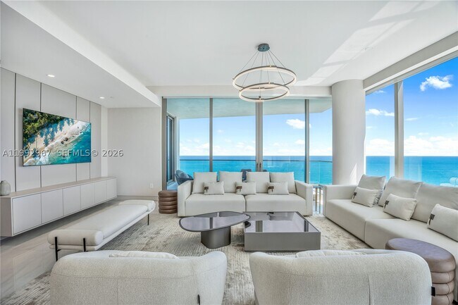 Foto del edificio - 17901 Collins Ave