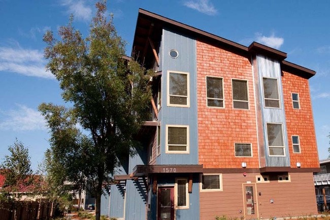 Building Photo - Kokanee Place