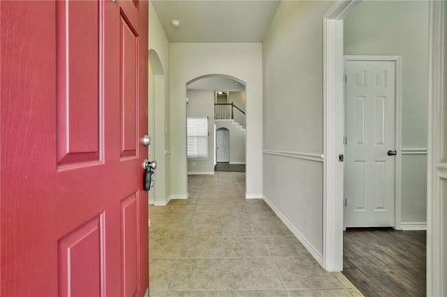 Building Photo - 1701 Kennessaw Dr
