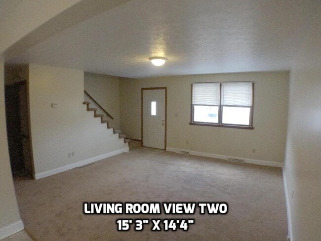 Building Photo - 120 Karen Way