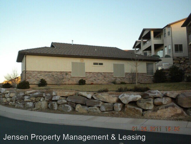 Building Photo - 3 br, 2 bath House - 2391 South Canterbury...