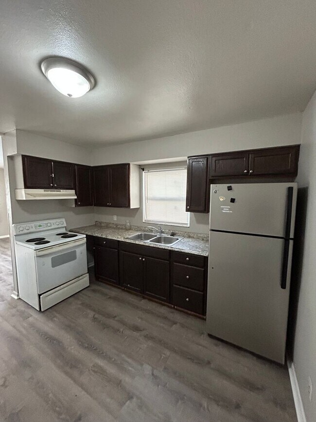 Foto del edificio - 1484 32nd St NW