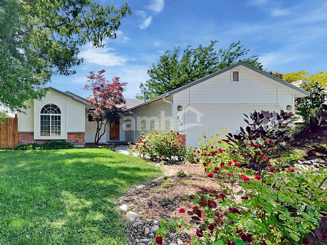 Foto principal - 1319 N Sandlin Ave