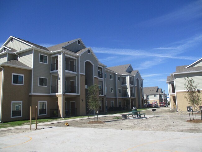 Building Photo - 5201 Kostoryz-#5201 1401
