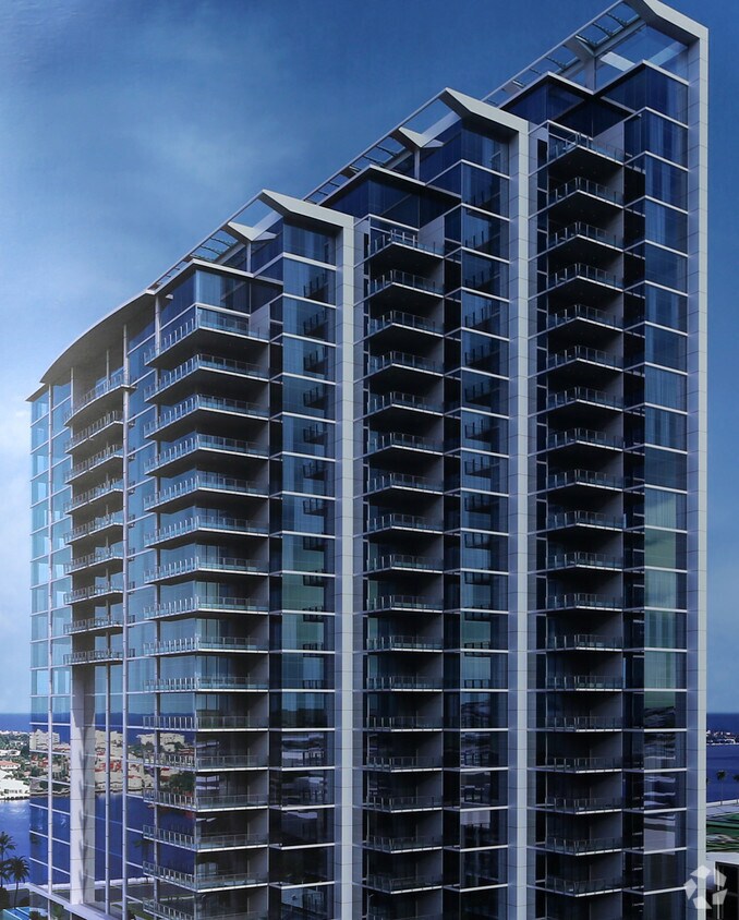 La Clara Apartments in West Palm Beach, FL